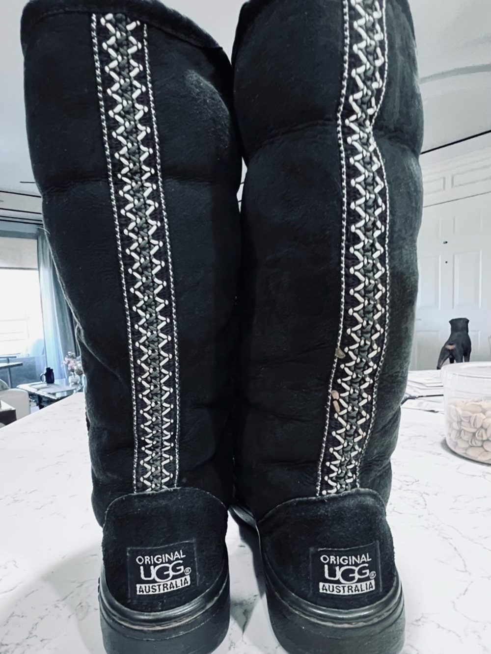UGG SHEEPSKIN AND SUEDE BOOTS - Picture 3 of 14